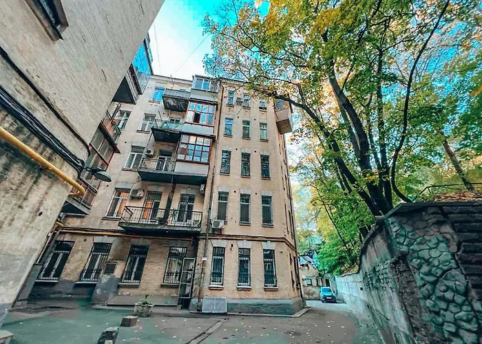 Apartment - Independence Square